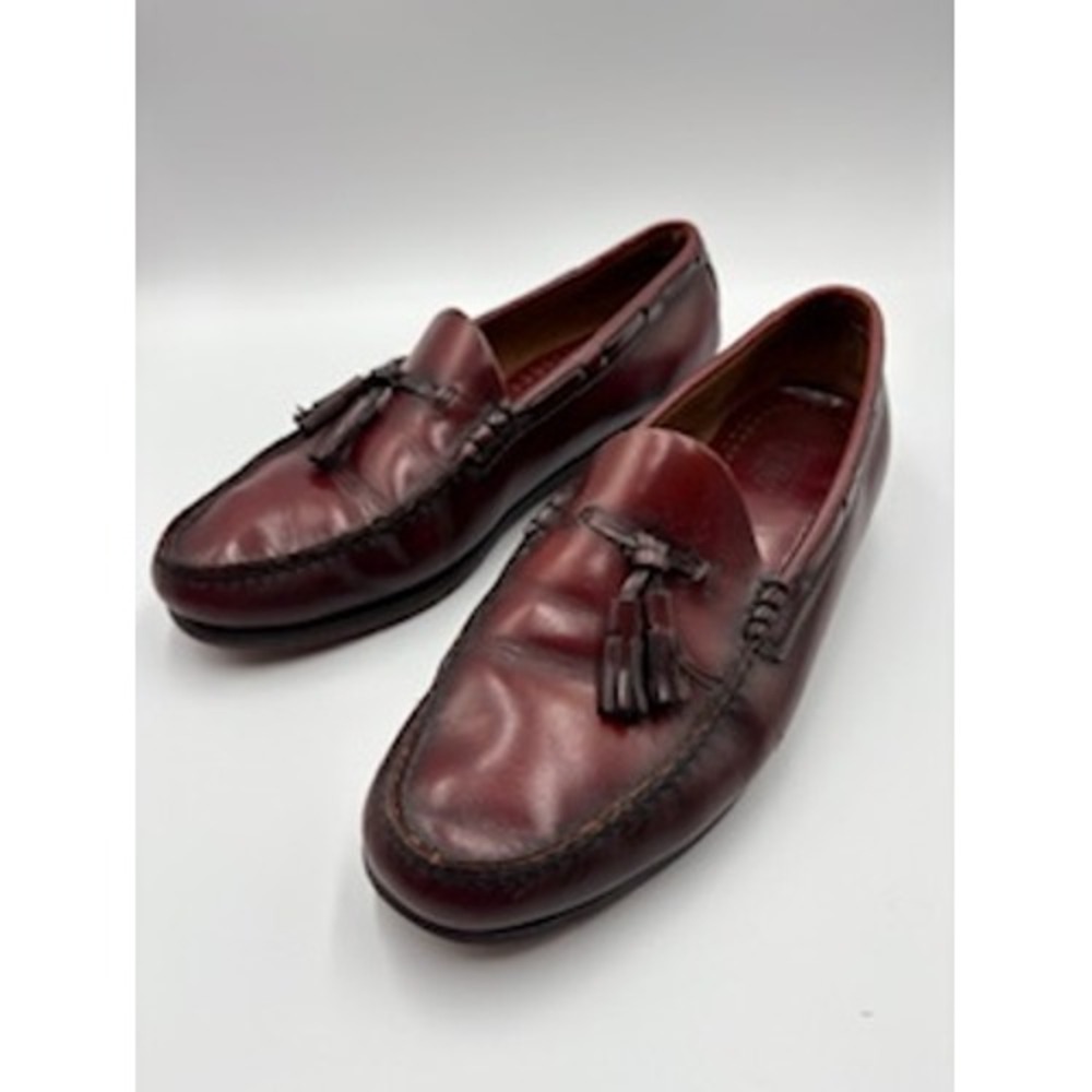GH Bass Weejuns Tassel Loafers 10.5 Burgundy Leather Mens Dress Shoes Old Money